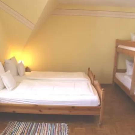 Gasthof Und Zum Hirsch Hotel 3*